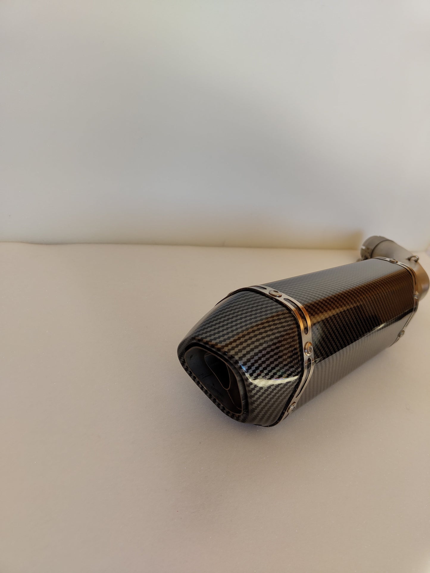 Duslintuvas skirtas KTM Duke/RC 125,250,390 2017-2020 motociklams. Agresyvus garsas.