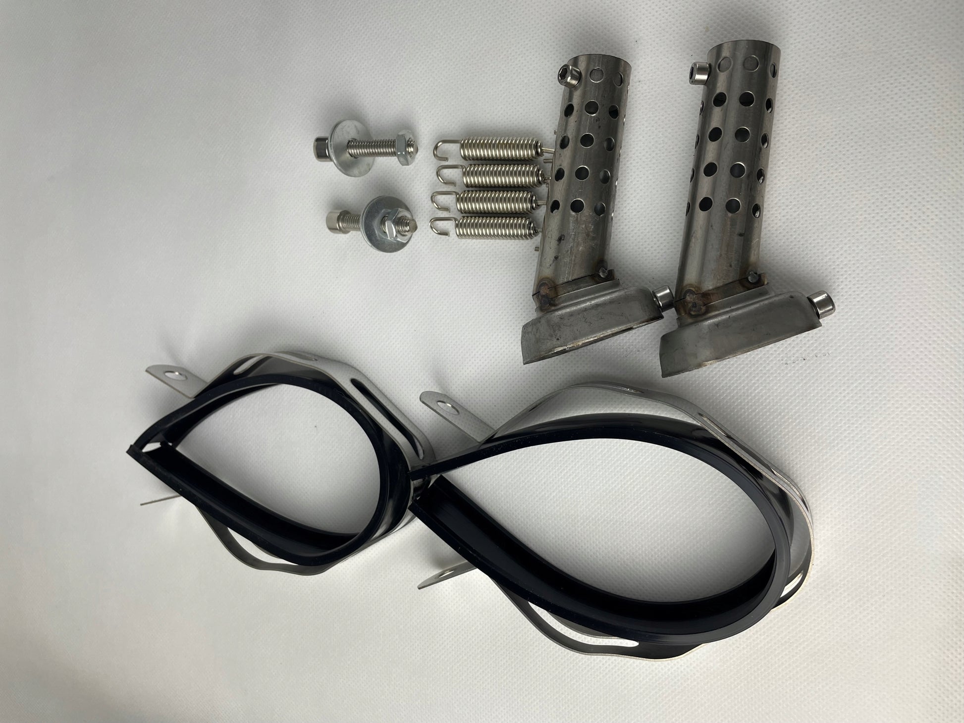 Yamaha FZ6 S1/S2, FZ6N, FZ6S, FZ6 Fazer 2004-2010 exhaust mounting, Decibel killers.
